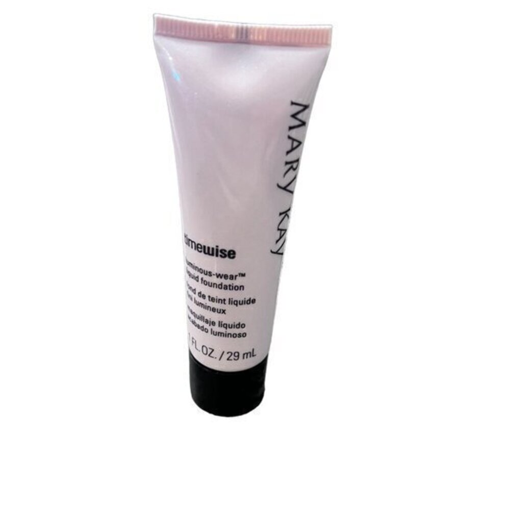 Mary Kay Timewise Luminous-wear Liquid Foundation Ivory 4‎